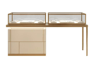 JEWELRY SHOWCASE